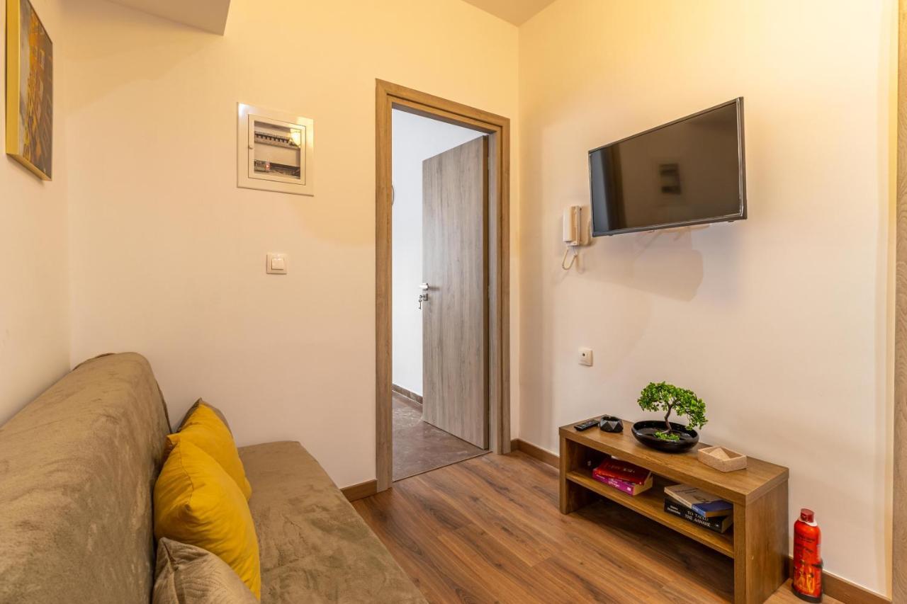 Korinthos Downtown Apartment Exterior photo
